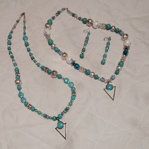 Turquoise and Silver Beaded Jewelry Set